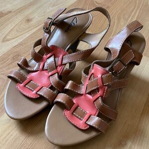 Clarks Pink and Tan Leather Heels size 8